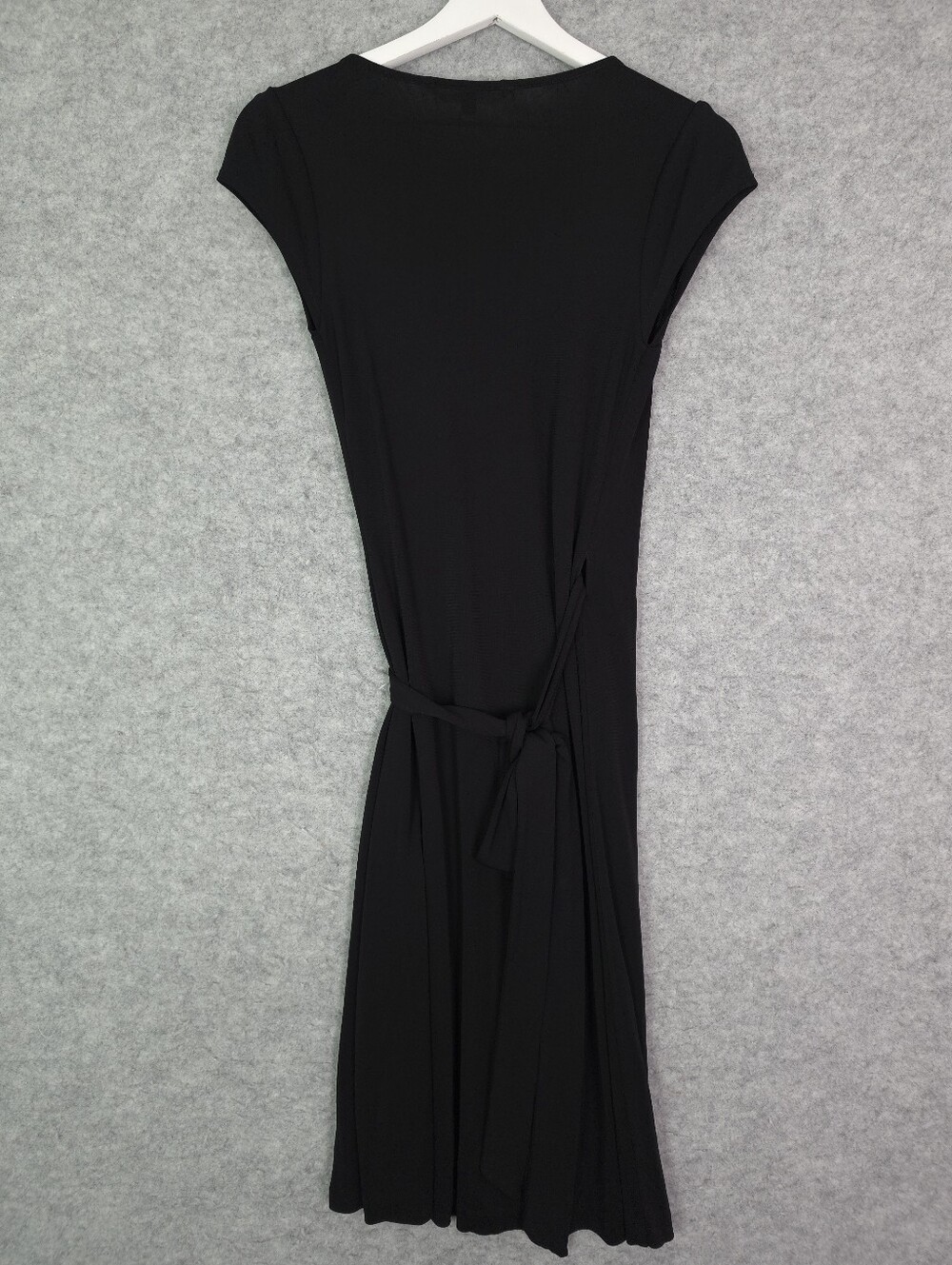 Diane Von Furstenberg Black Cap-Sleeve Wrap Midi Dress - Picture 4 of 10